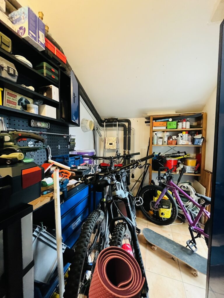 Abstellraum von außen und innen begehbar