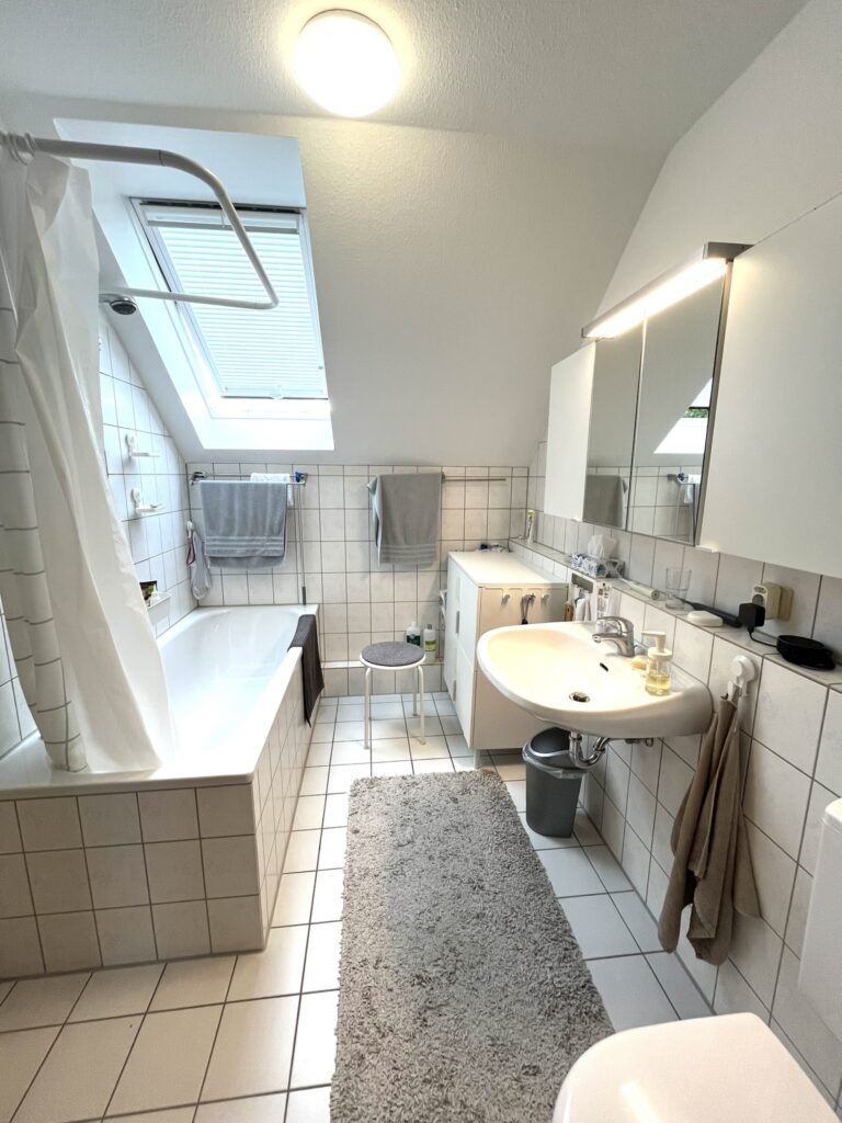 Badezimmer mit Wanne