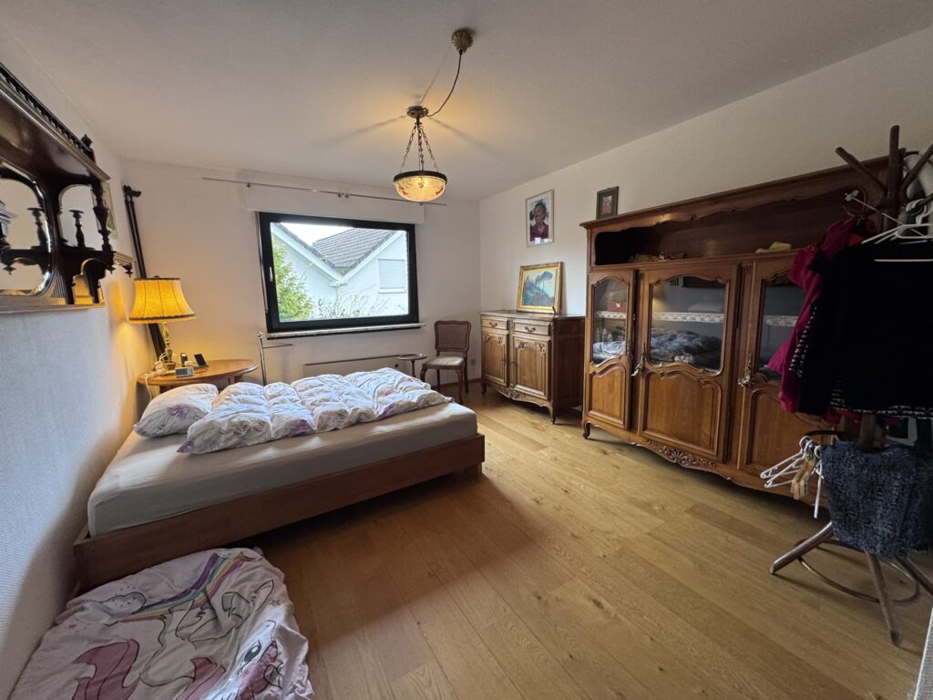 Schlafzimmer im EG