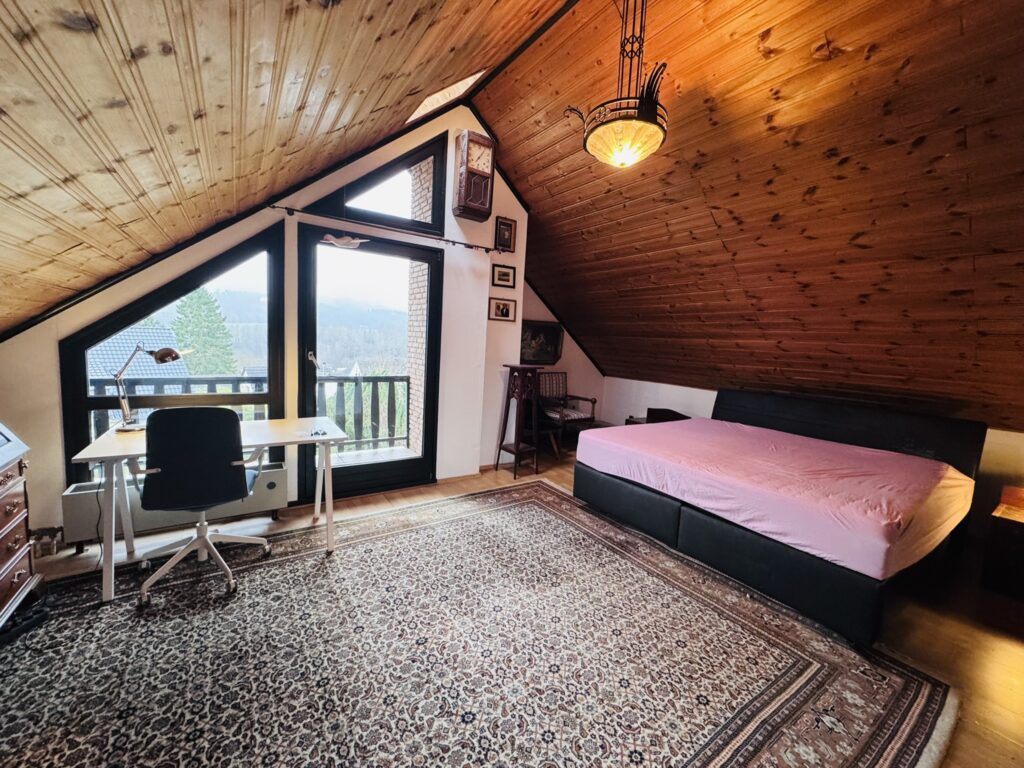 Schlafzimmer im DG