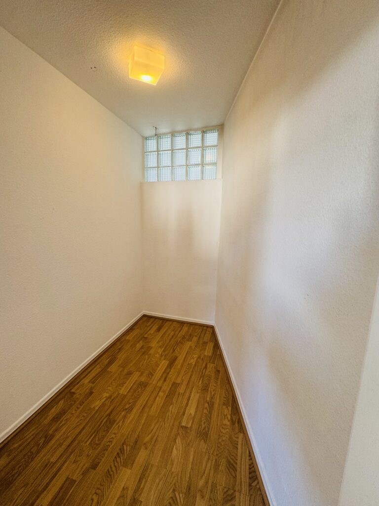 begehbarer Kleiderschrank